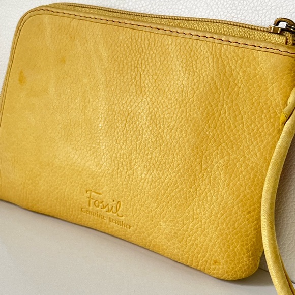 Fossil Embroidered Butterflies Floral Wristlet Wallet‎ Leather Yellow Clutch - Picture 12 of 15